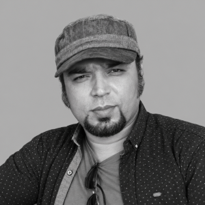 مصطفی اکبری